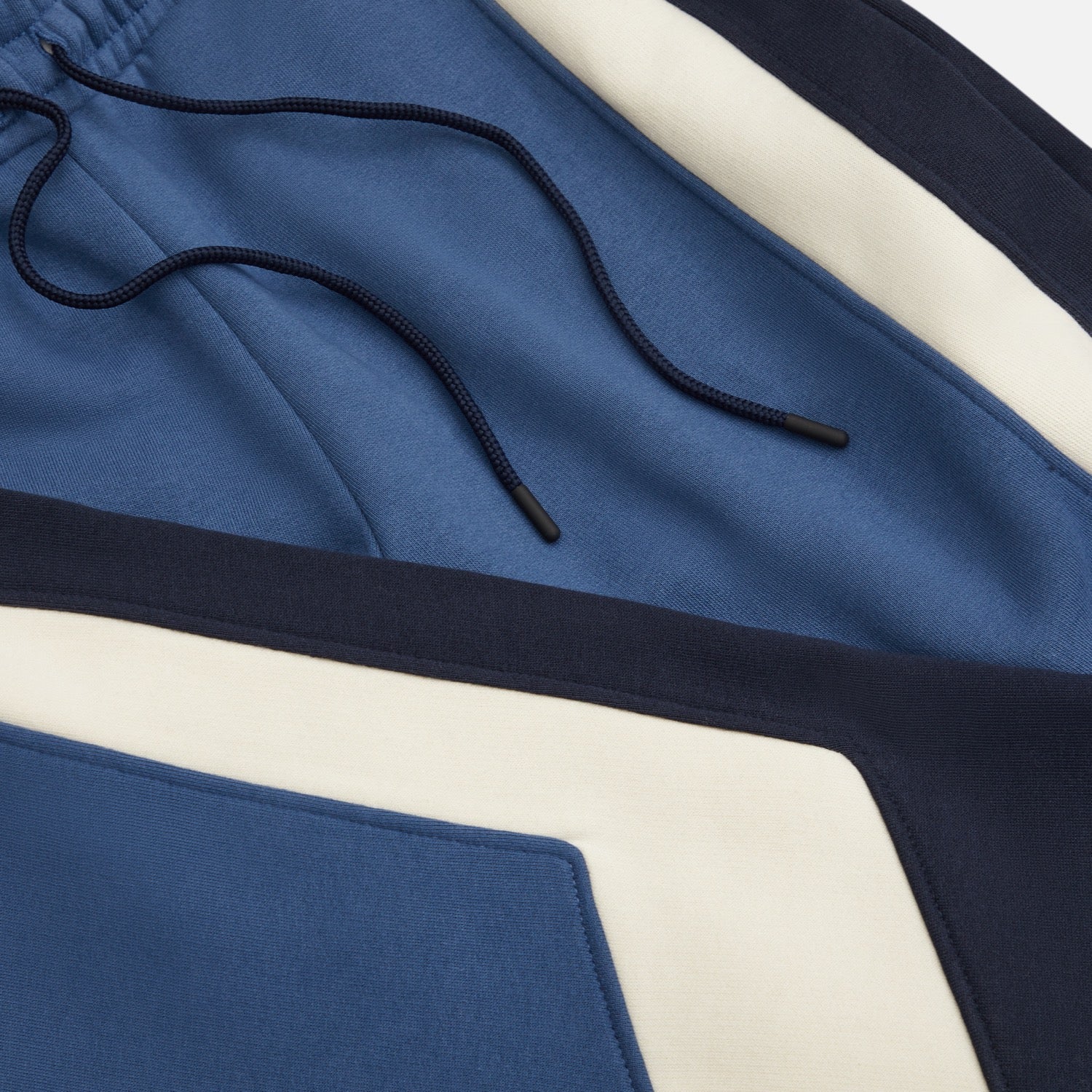 products/BluePeliJogger_D.jpg