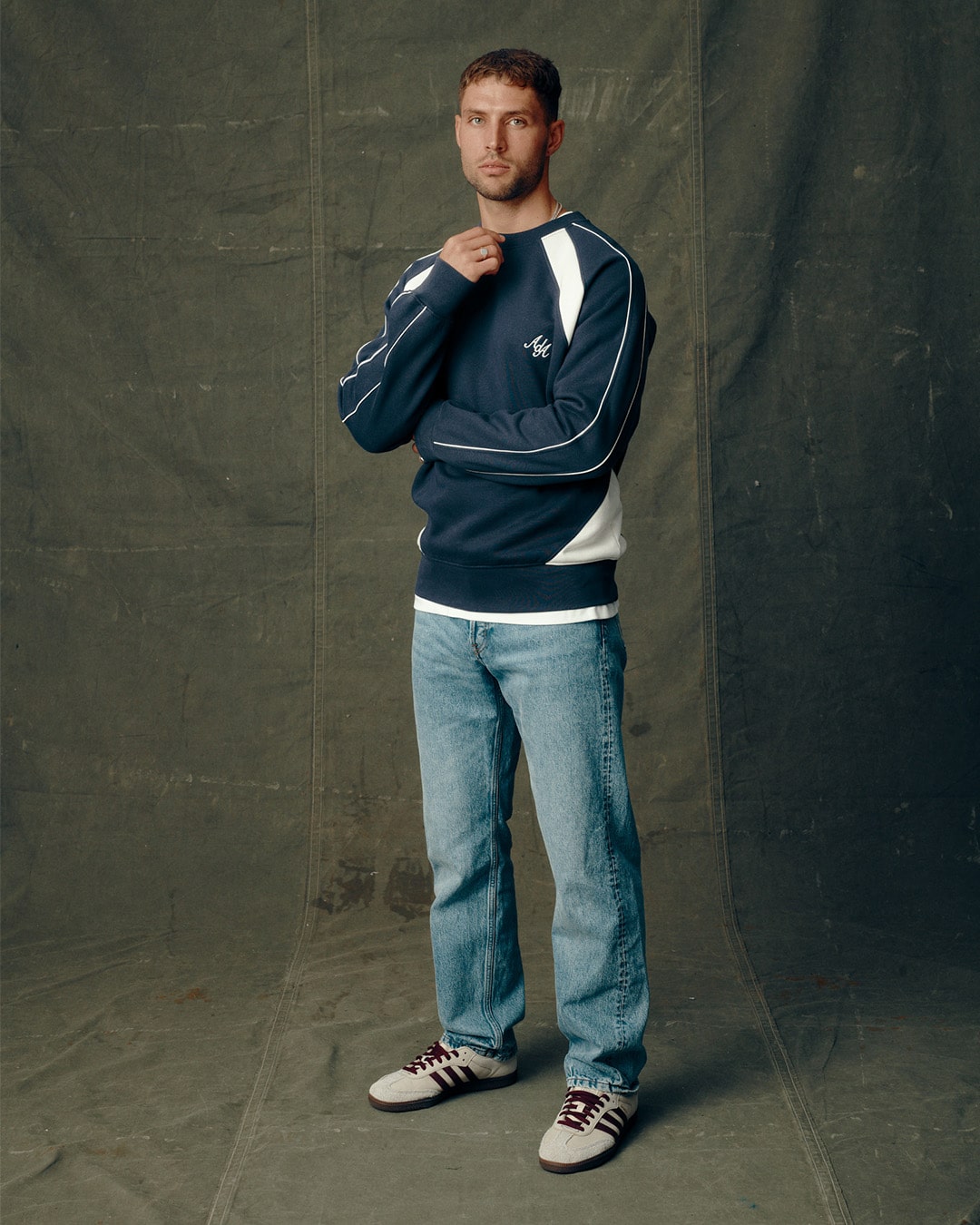 Arva Piped Raglan | Navy