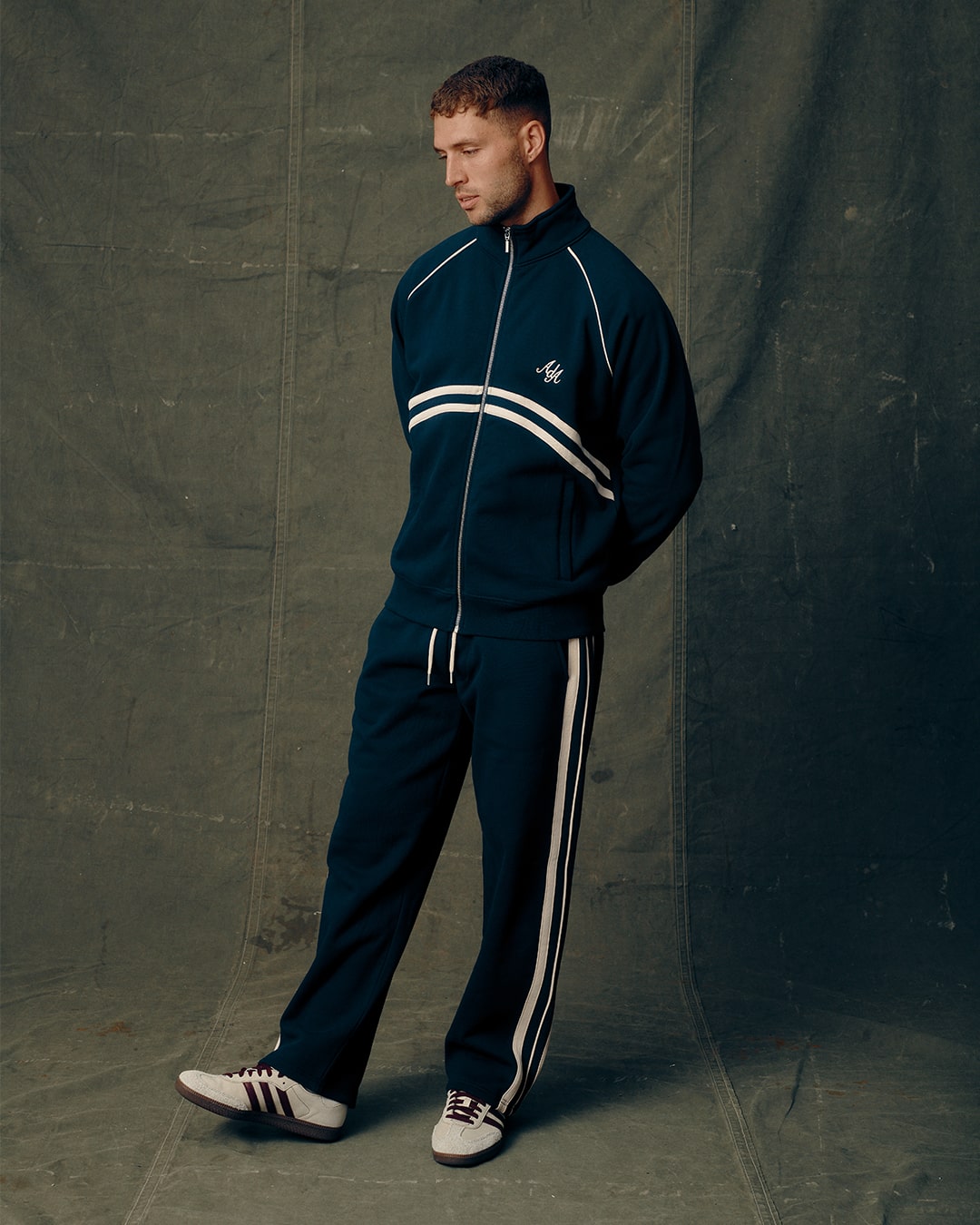 Maxima Arch Joggers | Navy