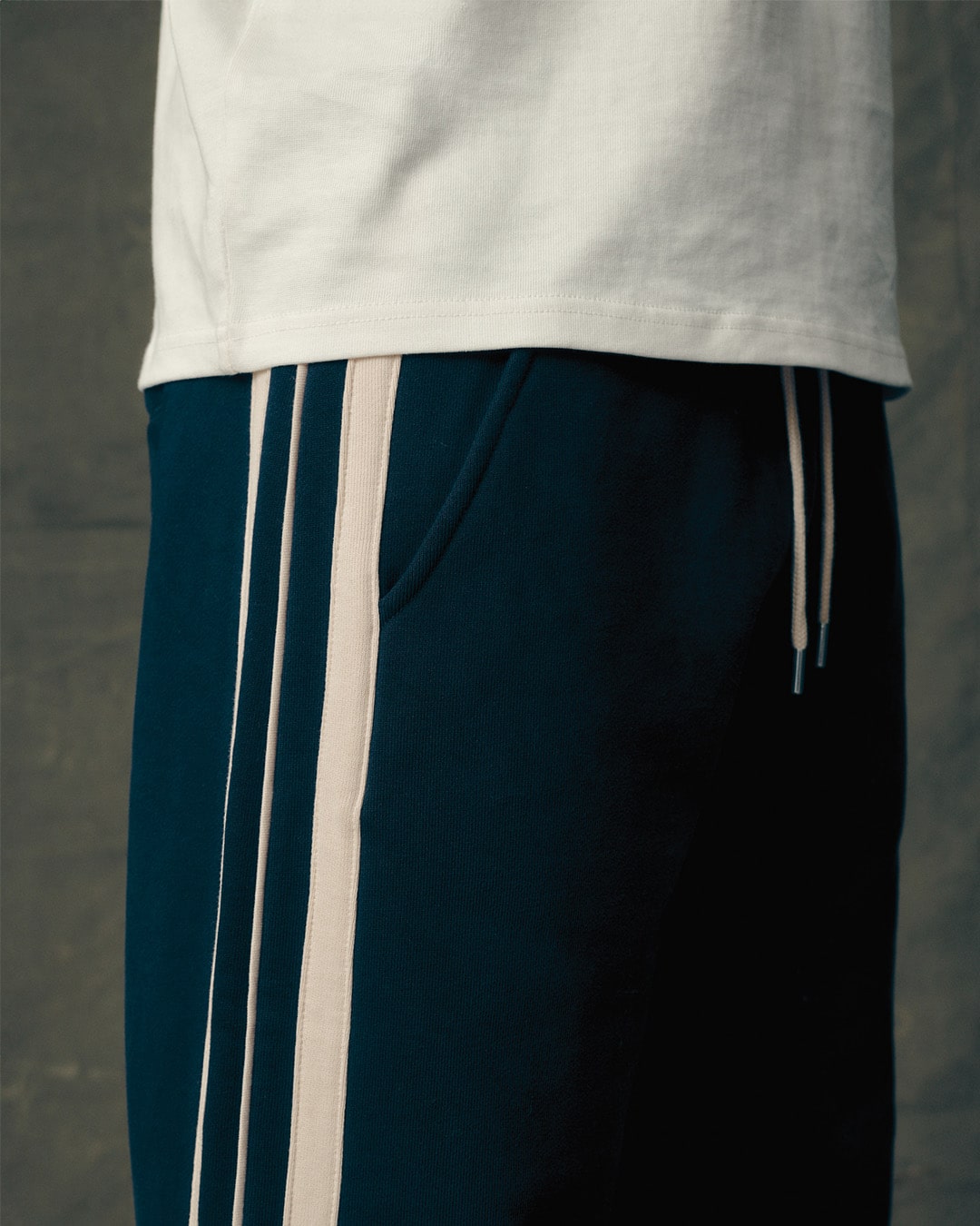 Maxima Arch Joggers | Navy