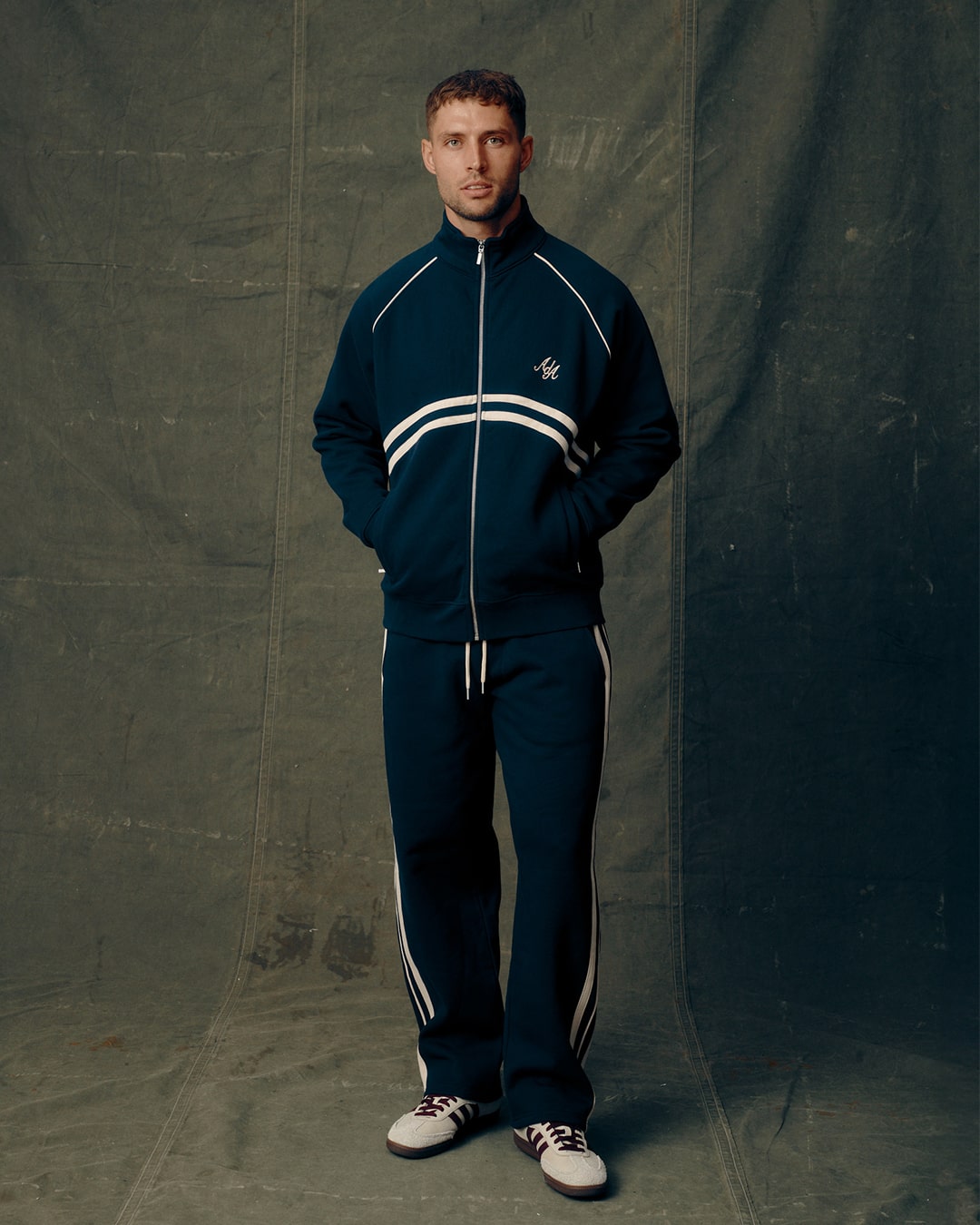 Maxima Arch Jersey Track Suit | Navy
