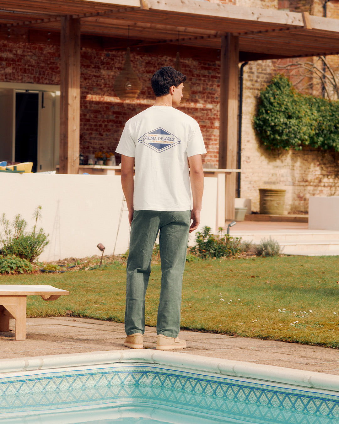 Raddix Graphic T-Shirt | Cream